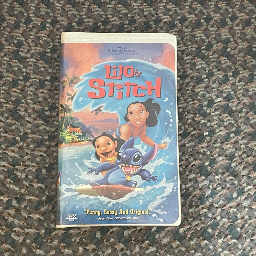 LILO & STITCH (VHS, 2002)